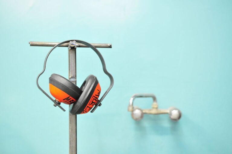 Simple Ways to Reduce Noise at Home for a Peaceful Living Space